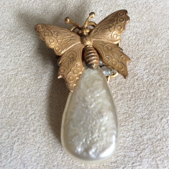 Miriam Haskell Jewelry - Vintage Miriam Haskell Butterfly Pin Miriam Haskell Jewelry - Vintage Miriam Haskell Butterfly Pin